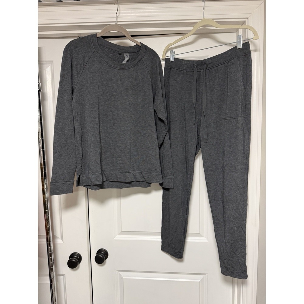 Lou & Grey Signaturesoft Sweatshirt and Sweatpants Lounge Set, Womens Size Med